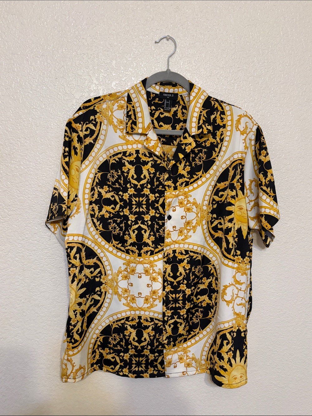 Forever 21 Black, White & Gold Baroque Print Short Sleeve Button-Down Shirt
